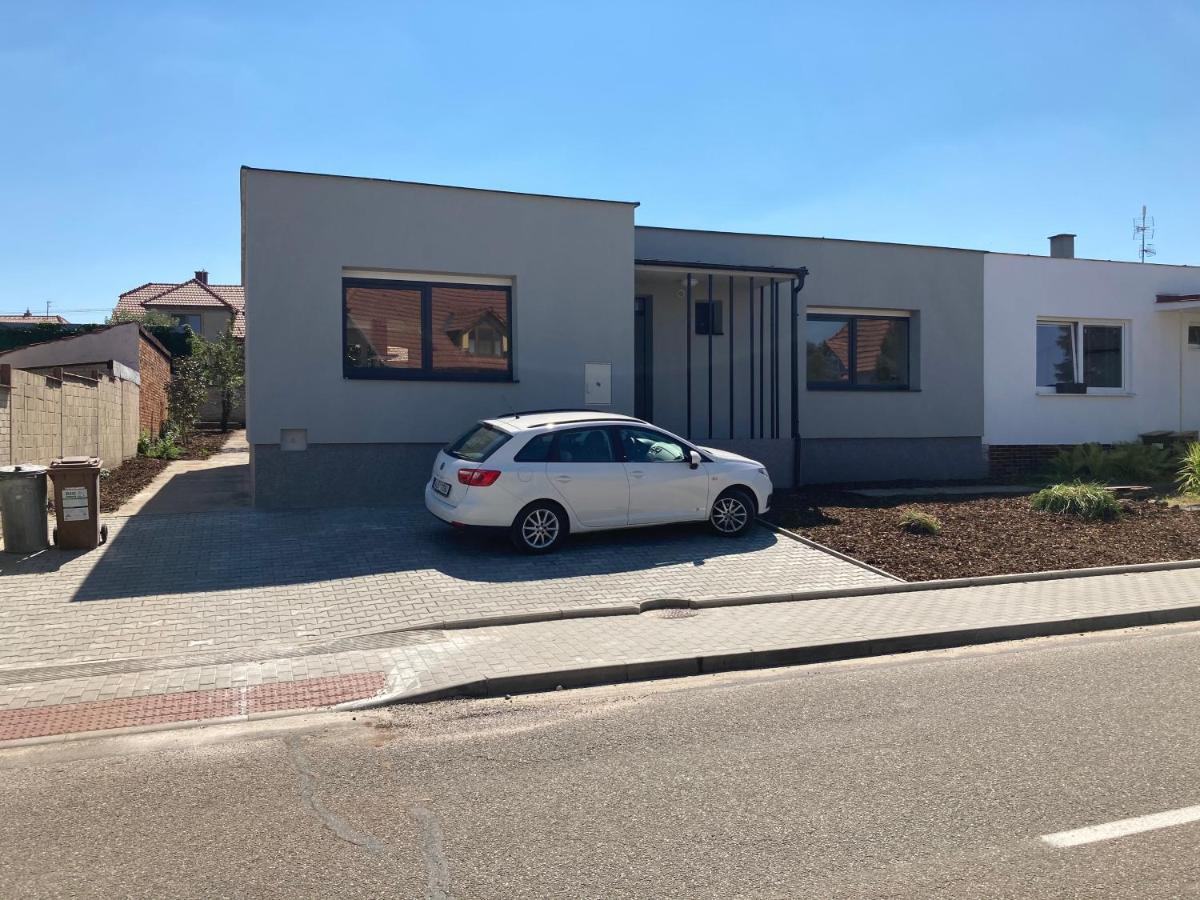 Apartman Maay Hlohovec Extérieur photo