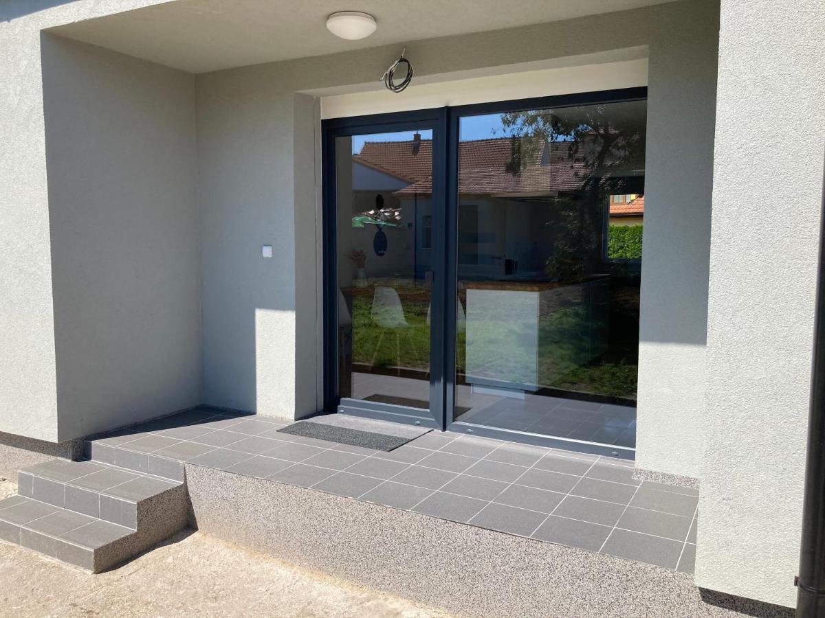 Apartman Maay Hlohovec Extérieur photo